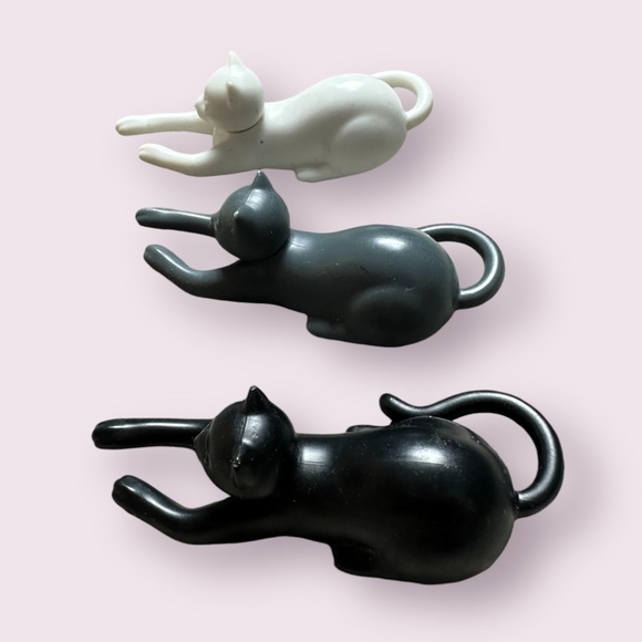 Set Of Three Black White Gray Cats Refrigerator Magnets Kitchen Decor - Picture 7 of 9